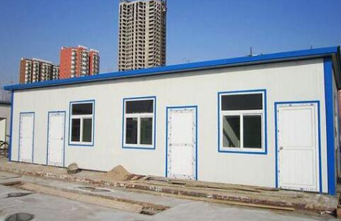 城东彩钢房:耐用与美观的相互结合!